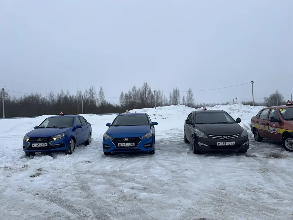 Площадка автошколы «Ракурс»